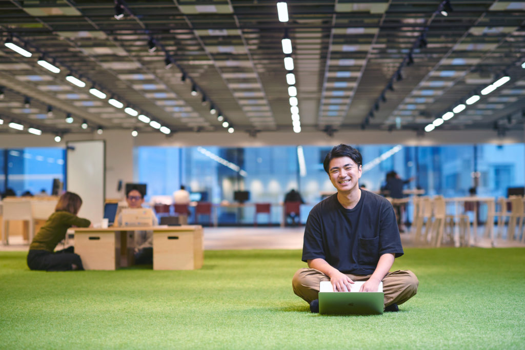 一つのサービスを育てながら<br>マクロな領域にデザインで貢献できるという醍醐味